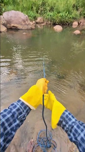 Unbelievable Magnet Fishing Discovery! 😳🧲#magnetfishing#emagnetism #magnet #viralvideos