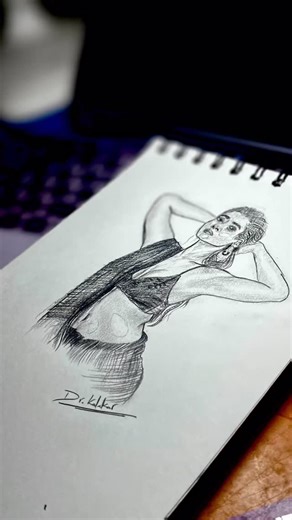 Dr. Kalakar on Instagram: "Rough figure sketch Loomis method.. . . . . . . #onepencildrawing #drawing #follow #virals #student"