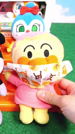 アンパンマンと風邪の病院ごっこ遊び