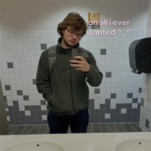 Exploring Graham's Number: The Largest Mathematical Concept