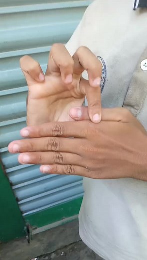 Hand Gesture Techniques in Outdoor Settings