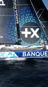 🤍🩵 ⛵️ Durant ce bord au près, le Maxi Banque Populaire XI continue de mener la flotte des Classe ULTIM. L'écart avec le deuxième reste stable depuis le début d'après-midi 👊 📊 1er 🚀 27,3nds 🗺️ http://bit.ly/SuivreleMaxiBP #PassionVoile | #GoMartinique | #RouteDuCafe | LH Le Havre | Région Normandie | La Martinique | BRED Banque Populaire | Voile Banque Populaire