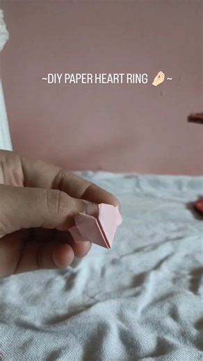 DIY PAPER HEART RING 🤌🏻✨ SUBSCRIBE FOR MORE ❤️ #explore #diy #paperring #diyring #paperdiy