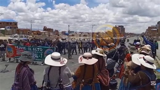 VECINOS DEL DISTRITO 7 EL ALTO, SE AUTOCONVOCAN Y SE SUMAN A LA LUCHA EXIGIENDO LA ABROGACION DEL DECRETO SUPREMO 5503. | SATEL Televisión