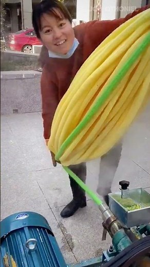 This is how puffed corn is made – Watch the full process