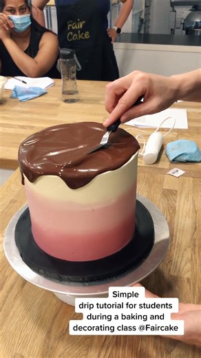 Chocolate Drip Cake Tutorial: Easy Steps for Beginners
