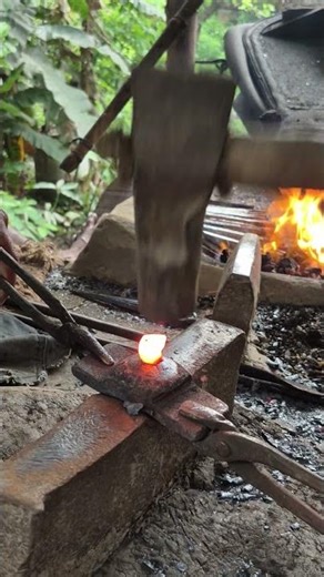 The Art of Forging: Watch Raw Metal Turn into a Masterpiece! ⚒️🔥#1000subscriber #10million #uk #usa