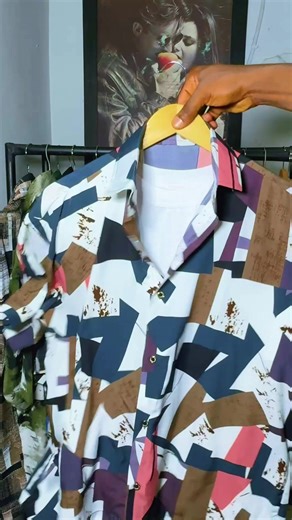 Our Unisex Vintage Shirts are officially in stock! Premium feel. Timeless vibe. Effortless steeze.🛍️🛍️ 💰 10k only 👕 Unisex fit#businessowner #vintageshirtsincalabar #calabartitokers #softedge