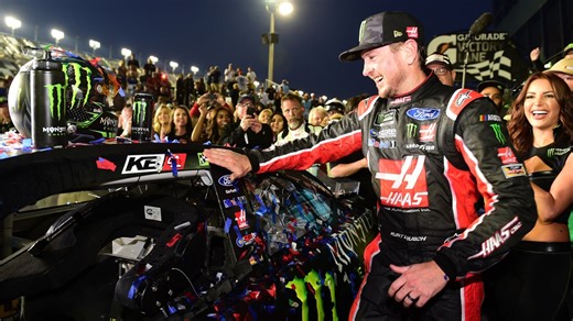 Kurt Busch: Turf from Daytona 500 victory immortalized