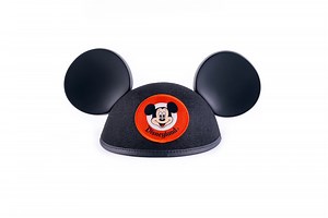 Disneyland characters and parade cast members to unionize