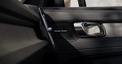 Uncluttered cockpit. Room to stretch out. Convenient controls. Feel ready for the road no matter what today has in store. #VolvoCarUK #XC40 | Volvo Car UK