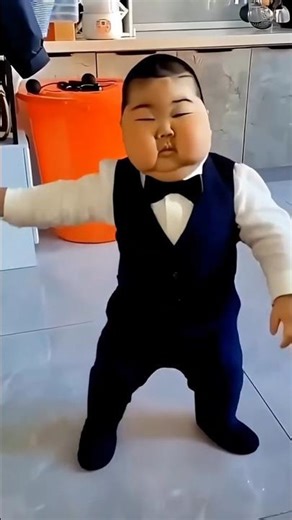 Cutest Little Dancer Ever! 😍😂 Look at That Style!