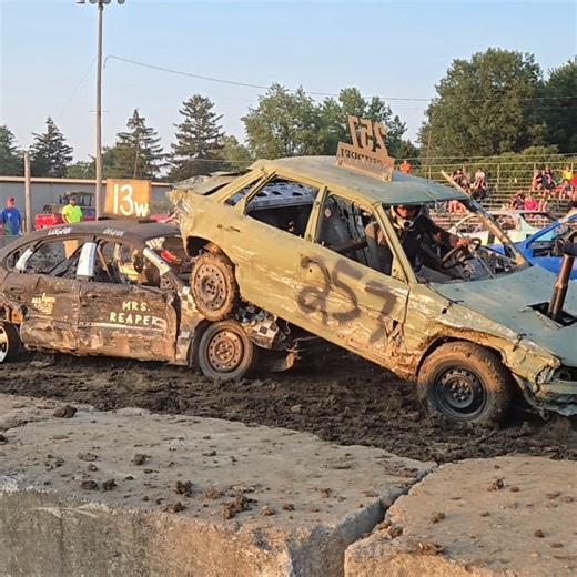Erie County Fair 2025 Sandusky Ohio Demolition Derby Fair Derby Action! #demolitionderby #demoderby