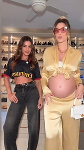 2.6M views · 46K reactions | Maturnity outfits Styled by the best Camila Coelho | Lele Pons | Facebook