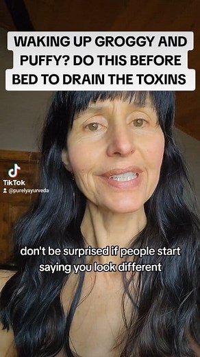 640K views · 16K reactions | SYMPTOM FREE MENOPAUSE | Waking up feeling groggy and puffy? Do this before bed so that you look and feel refreshed 露‍♀️ Join me on the Symptom Free path! ✨️ Click the link in my bio to access a free Masterclass called How to Move Through Perimenopause and Menopause Symptom Free ❤️ #groggy #tired #puffyface #ayurvedictips #healthydigestion #balancedhormones #symptomfree #perimenopause #menopause #ayurveda | Purely Ayurveda | Facebook