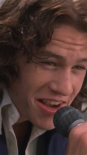 This scene in 10 Things I Hate About You where Heath Ledger sings “Can’t Take My Eyes Off You” is pure rom-com gold. Bold, chaotic, and completely charming, he turns a school stadium into the most unforgettable stage. It’s grand, goofy, and swoon-worthy all at once — the kind of cinematic gesture that makes you smile every single time. | Best Of Movies