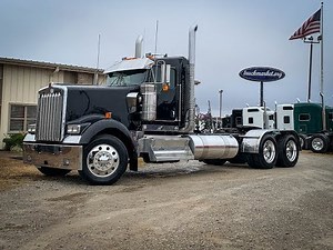 2015 Kenworth W900L Daycab for sale