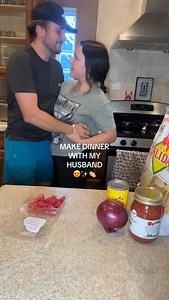 161K views · 5.6K reactions | these nachos were a 10 out of FREAKING 10 襤 Jon crushing it as always  #nachos #chickenmeals #chickennachos #dinnerideas #hanahsolum | Hanah Solum | Facebook