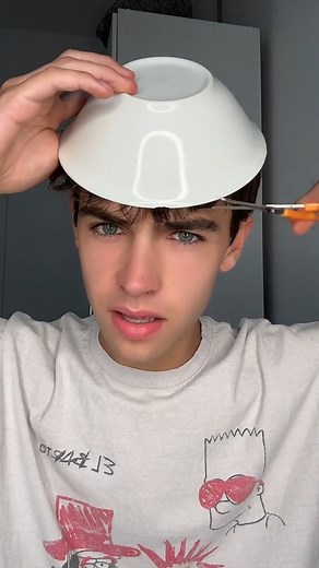 I gave myself a bowl cut... how do I fix it?🤣 #hairstyles #bowlcut #funnyvideos #viralreels #funny | Kyle Thomas