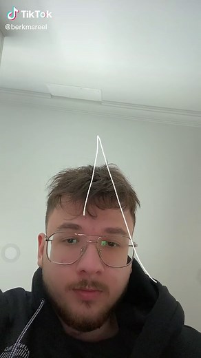 Exploring Creative Filters: Geometric Patterns in Videos