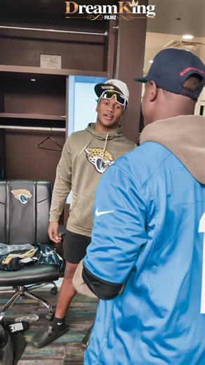 DreamKingFilmz on Instagram: "Raines Vikings QB TJ Cole chopping it up with Jags RB Travis Etienne as him, WR Ziyon Butler, and DE Troy Butler check out their gear for being selected to the Jaguars All Prep Top 25 Team *Raines Vikings defeated the Miami Northwestern Bulls 23-22 for the 3A State Championship"