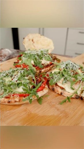 @AskChefLeo is celebrating Burger Week with an incredible Italian Sausage Smashburger!
