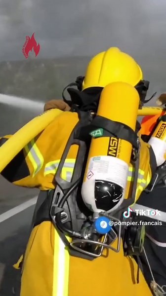 Devenir Officier de Sapeurs-Pompiers : Formation et Défis