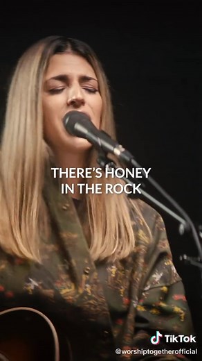 Honey in the Rock with Brooke Ligertwood Brandon Lake #worshipmusic #brandonlake #brookeligertwood #worship #jesus