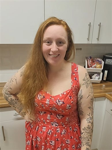 Very happy doing my own thing 💪🎀 #boyfriend #single #valentines #independentwoman #tattooedginger