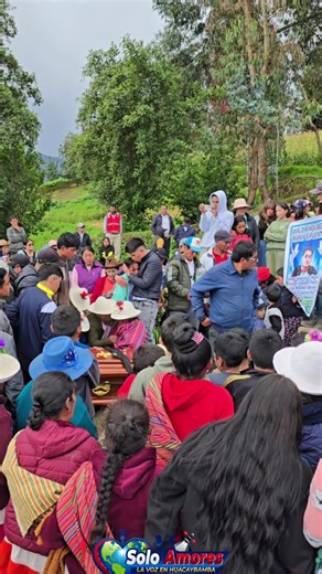 Vuela alto, hasta siempre amigo… un pueblo entero te dio el último adiós 💔🕊️ No fue solo un recorrido… fue el último adiós… 💔 Desde Huacaybamba… pasando por Ushca, Caján, Pinra… hasta las zonas más difíciles como Pushcu Rajgra… nuestra gente no se detuvo… Hombro a hombro… abriendo caminos, empujando rocas, arriesgando todo… no por obligación… sino por amor… por respeto… por despedir a uno de los suyos… Agradecer de corazón a cada persona que se sumó en el camino… a la gente de Ushca, Caján, P