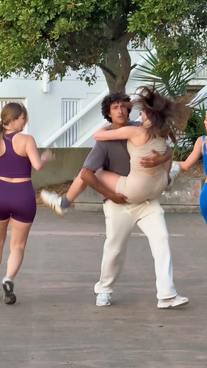 I’m dancing 😂 #funny #comedy #funny #funnyvideos | Robbie Romantic4