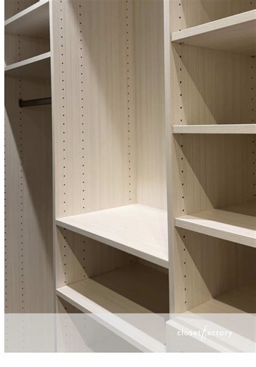 From season to season, your storage adapts. Adjustable shelving, made simple.👕 Book a free consultation! Link in bio. . . #ClosetFactory #closets #ClosetFactoryPhilly #interiordesign #homeorganization