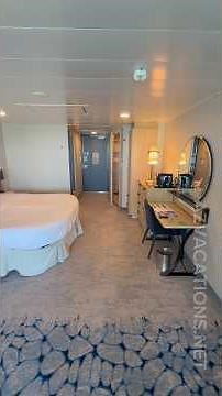 Inside a Junior Suite on Deck 14 🚢 Wonder of the Seas Tour! #royalcaribbean #royalsuits