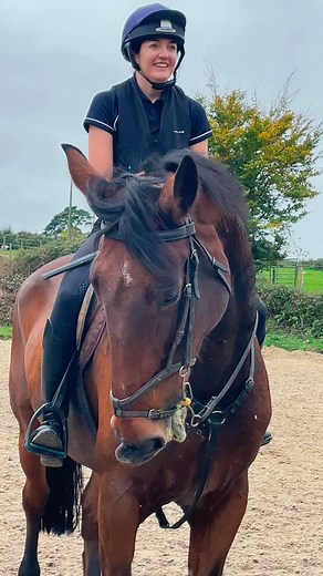 Getting London International ready! 🐴⚓️💙 Showjumping training for Lt Katie McManus is well underway as she and Arthur, one of the RNs hireling horses, put in the hours ahead of London International Horse Show. She is kindly supported by the wonderful @jabeenamaslinequestrian and @rnnavyfit. Lt McManus is one of two RN riders to compete in the top eight military show jumpers of the 2025 at London International this year alongside CPO Amy Taylor. | Royal Navy Equestrian Association