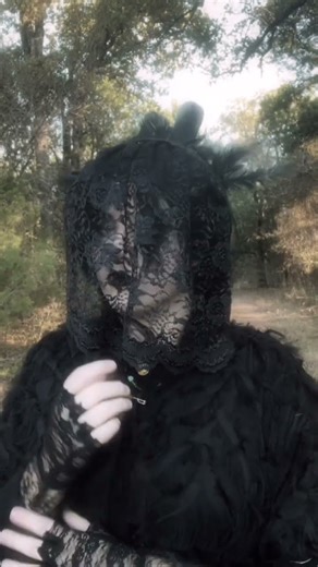 Crow inspired gothic outfit #cosplay #goth #alternative #crow #makeup