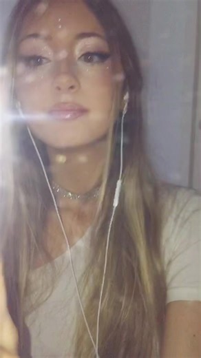 Glitter Makeup Ideas for a Magical Look