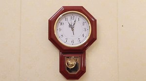 Amazon.com: KANEODOT Regulator Wall Clock with Pendulum,Imitation Red Wood Plastic Wall Clock Battery Operated,Vintage Decorative Wall Clocks for Living Room,Farmhouse,Office,Bedroom,Kitchen,Wall Decor : Home & Kitchen