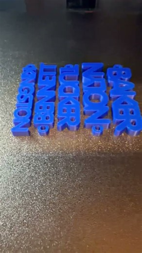 #3dprinting Custom keychains with #Bambulab 3D printers