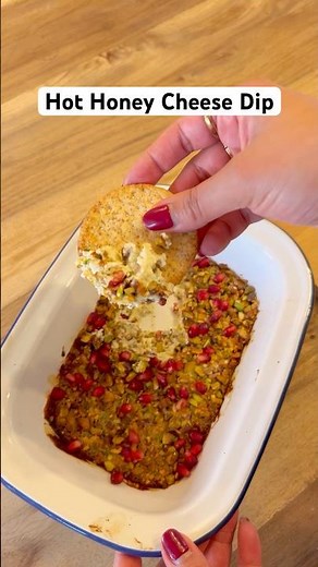 Hot Honey Boursin Cheese Dip 🎄Full recipe in comments #christmastime #christmas #recipe #food #mom