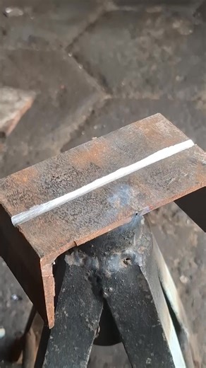 MIG welding with u seam using flux core welding wire #welding #MIGwelding #welder #ironwelding #weldingart | Panreta Welding