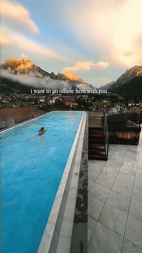 This hotel in the Dolomites has it all 🇮🇹 send to someone you want to visit with 😍 Renowned for its bucket list Sky Spa, with panoramic saunas, rooftop infinity pool and wellness experiences. Set against the dramatic peaks of South Tyrol and paired with fine dining of alpine flavours. Excelsior Dolomites Life Resort feels like a mountain dream brought to life. Every view is a postcard, every moment unforgettable. A luxury hotel and spa experience in Italian alps you won’t want to leave. 🚗 25