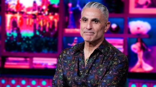Reza Farahan Shares His Theory on Kyle Richards & Dorit Kemsley’s RHOBH Drama #WWHL | Watch What Happens Live