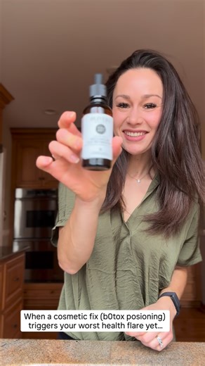 J o a n n a on Instagram: "First, it started in 2021 after the my jab 💉. My system was not feeling right. I went from doctor to specialist trying to figure out why I’m getting these random “ allergy like symptoms “ Than during one routine b0tox appointment my body triggered a full-blown MCAS flare—my immune system went into overdrive. My skin exploded with eczema, my joint hurt, muscles ached in places it shouldn’t, Gut out of control, anxiety inflammation & pain I couldn’t explain. Then I foun