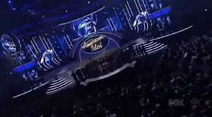 YouTube - Adam Lambert & Kris Allen & Queen-We are the champions (American Idol) HD