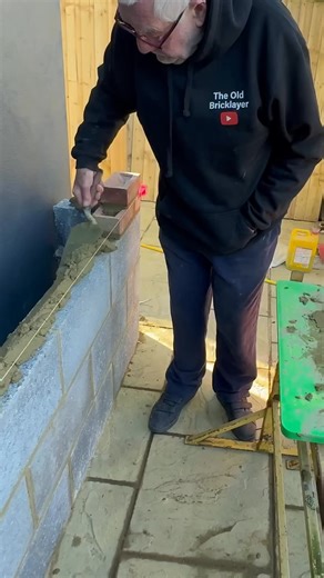 6 bricks no more or no less 🧱 | Pedillo