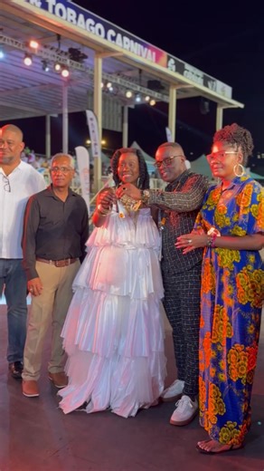 🎭 Dimanche Gras set the tone… and Carnival Monday is here! Last evening, the Queen’s Park Savannah witnessed extraordinary artistry, powerful storytelling and commanding performances, a fitting prelude to the bumper Carnival now before us. 🎊 Congratulations are in order for our 2026 champions: 👑 Calypso Monarch — Terri Lyons with “Blessings” 🤴Senior King of Carnival — Curtis Eustace portraying “Spirit of Mandingo, Ah African Legend” 👸Senior Queen of Carnival — Roxanne Omalo portraying “Duch