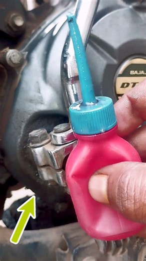 Kick Starter Getting Hard? Easy Fix with Oil Lubrication ! Motorbike Stranding Handle Mobil Bottle