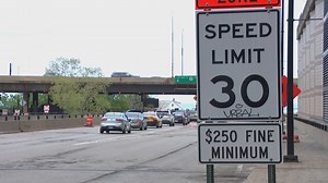 Committee Backs Lowering Chicago’s Default Speed Limit to 25 MPH, Letting Residents Report Blocked Bus and Bike Lanes