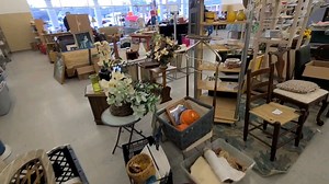 y'all! Y'ALL!!! 😳 YOU JUST HAVE TO WATCH THE VIDEO! I found the most awesome treasures | Julie's Designs & Signs