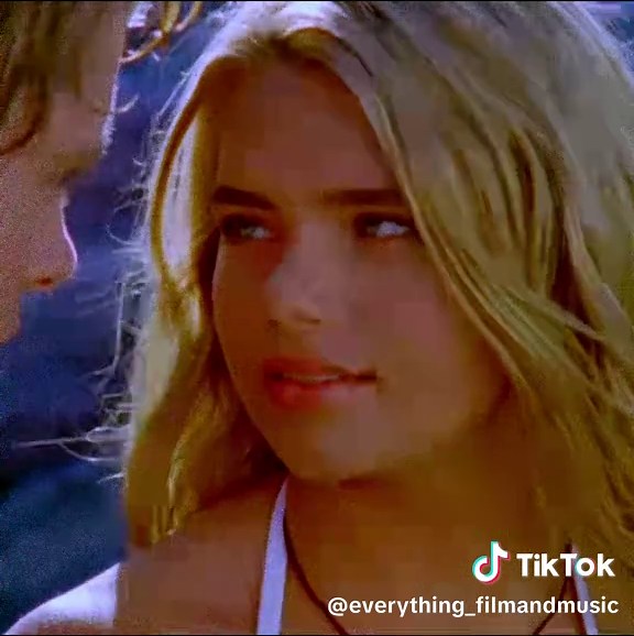 #h2ojustaddwater #isabellahartley #indianaevans #2000s #summer | indiana evans